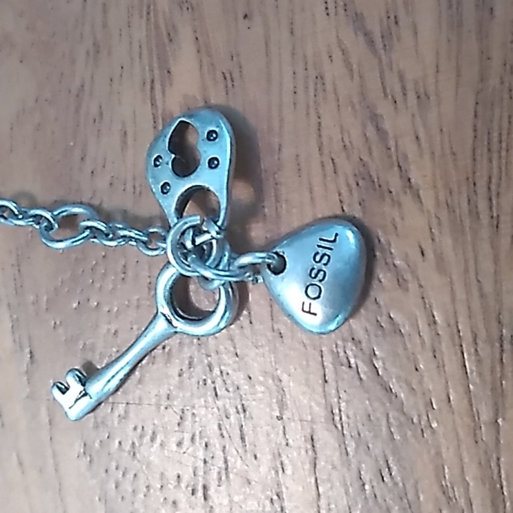 Silver Bird and Rhinestone Necklace - Picture 6 of 6